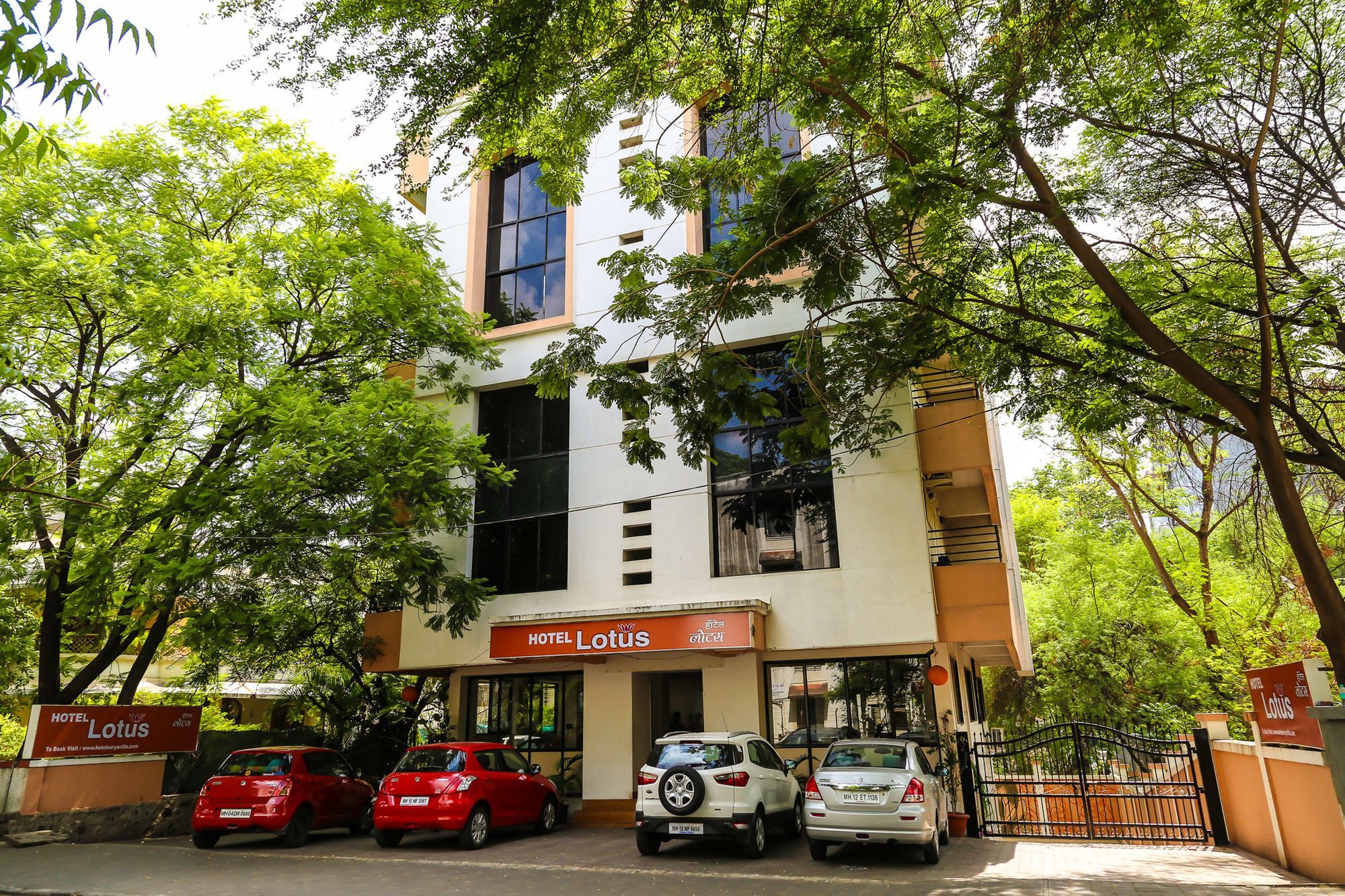 Hotel Lotus Pune Dış mekan fotoğraf